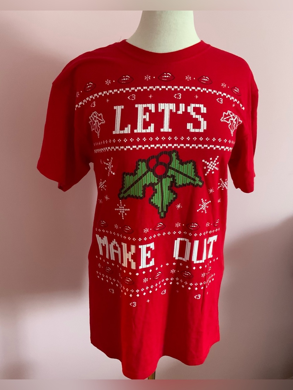 Red Holiday Graphic Tee "LET'S MAKE OUT"